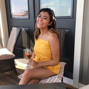 Meet your Posher, Andrea